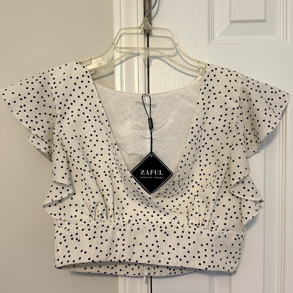NWT Zaful crop top ruffle sleeve polka dot blouse